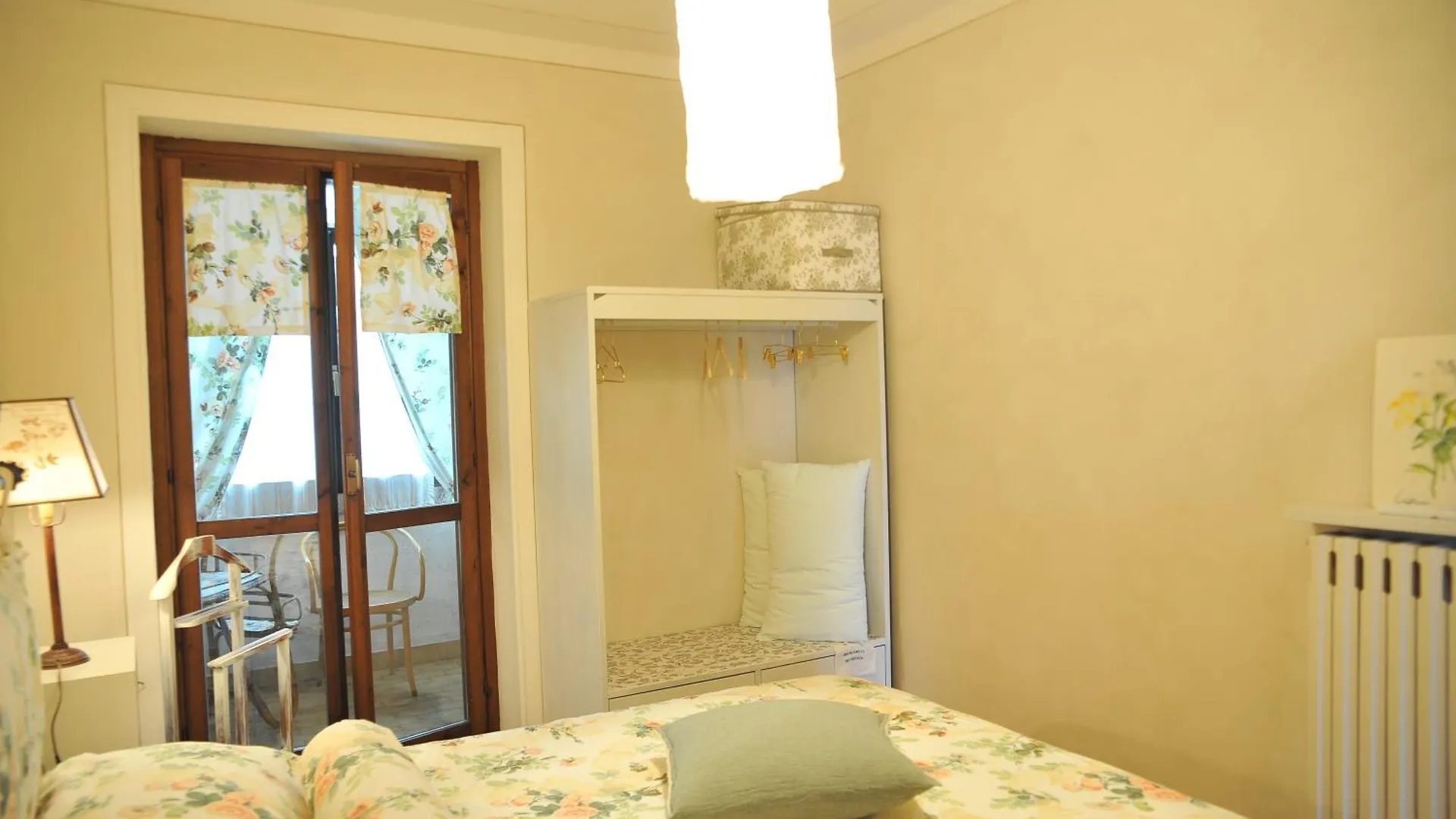 Casa Giuli Hotel Manerba del Garda 0*,  Italy