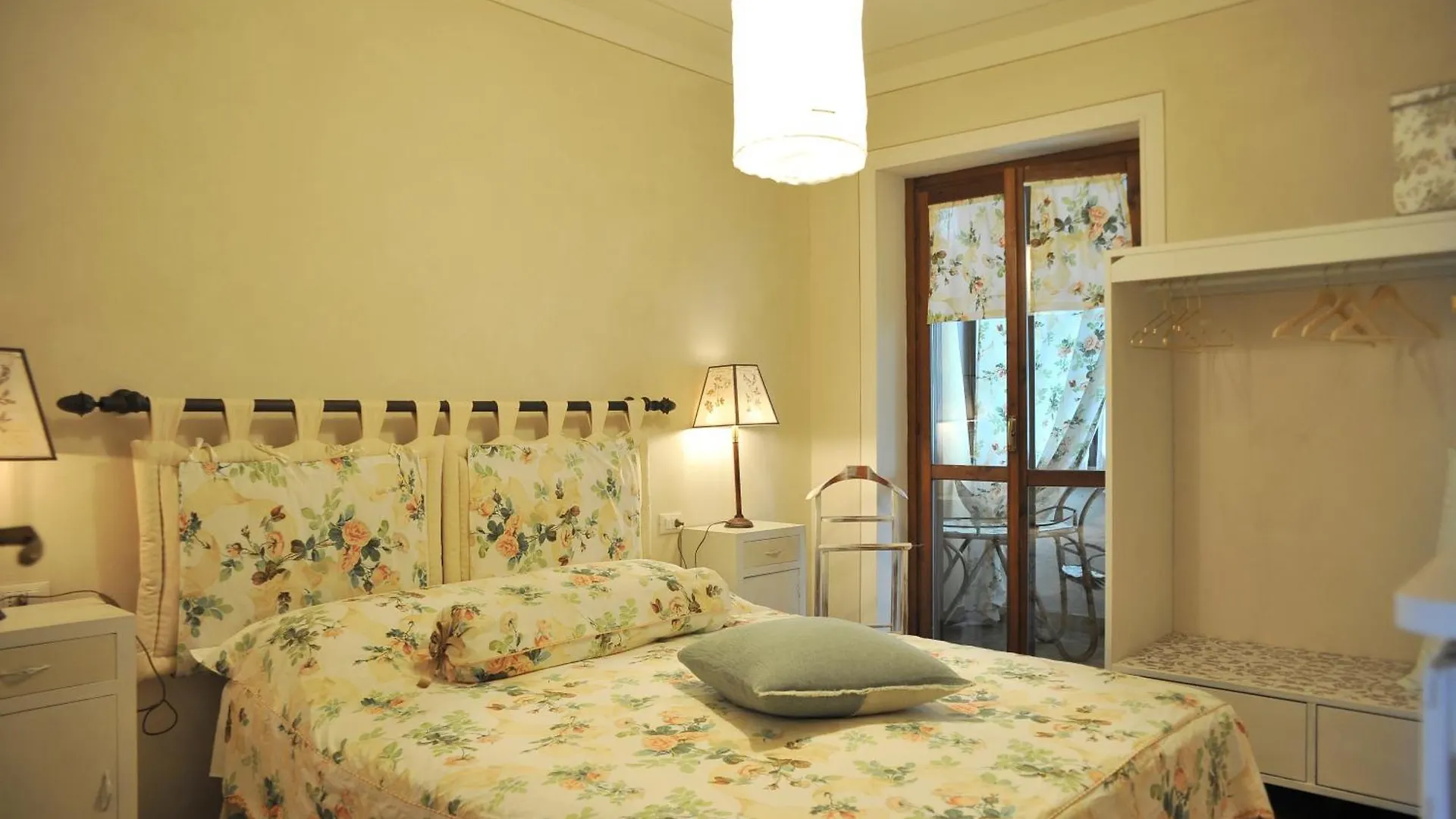 Guest house Casa Giuli Hotel Manerba del Garda Italy